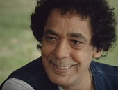 بالفيديو.. محمد منير فى البرومو الرسمى للمغنى:"مصر لما بتتوجع بتغنى"