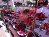 بالصور.. انطلاق مهرجان الفواكه الحمراء بأحد فنادق الغردقة لتنشيط السياحة