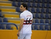 أحمد الأحمر لم يحسم موقفه من التجديد لـ كرة اليد بالزمالك 