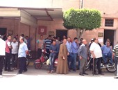 بالصور.. وقفة للإداريين وأفراد الأمن بجامعة طنطا للمطالبة بتطبيق الكادر