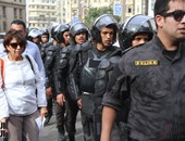 الأمن يمنع دخول وفد النقابات المستقلة ومنى مينا لمقر نقابة الصحفيين