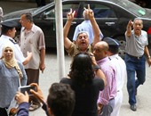 قوات الأمن تتدخل لإبعاد تظاهر "المواطنون الشرفاء" عن سلالم نقابة الصحفيين