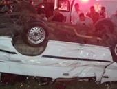 إصابة 4 أشخاص من أسرة واحدة فى حادث انقلاب سيارة بالمنيا
