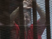 وصول مرسى لحضور جلسة النطق بالحكم فى قضية التخابر مع قطر