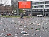 بالصور.. "الزبالة" تغطى شوارع ميدلسبرة بعد احتفالات التأهل للبريميرليج