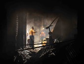 السيطرة على حريق العتبة وفتح المحال المغلقة بعد 18ساعة من اشتعال النيران