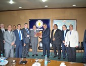 مصر تحصل على شهادة تميز دولية لصناعة التكرير المصرية