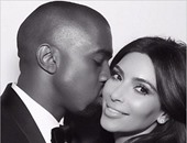 بالفيديو.. رحلة معاناة كيم كاردشيان مع الحمل.. طبيبها الخاص: لن تنجب بعد "نورث".. وكيم تكتئب وتريد تبنى ابنة أخرى.. وأخيرا تعلن حملها فى طفلها الثانى بعد إجراء عملية جراحية خطيرة