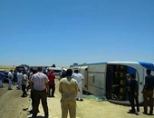 إصابة 11 شخصا فى انحراف أتوبيس بطريق شرم الشيخ - الطور أثناء "نوم السائق"