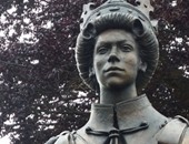 الكشف عن تمثال لملكة بريطانيا بمناسبة مرور 800 عام على الماجنا كارتا