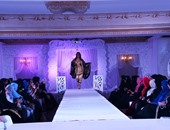 بالصور.. مسقط تشهد عرض أزياء عمانى للأفراح يحاكى قصة وتفاصيل الزفاف