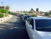"واتس آب اليوم السابع".. أزمة وقود بسوهاج وتكدس السيارات أمام المحطات