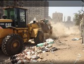 واتس آب اليوم السابع: حى شبرا الخيمة يستجيب لاستغاثة المواطنين ويزيل القمامة