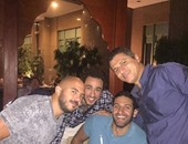 رامى عاشور ينشر صورة مع العسيلى ويعلق:"الناس الحلوة"