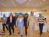 بالصور.. محافظ كفر الشيخ يشارك القوات المسلحة إفطارهم 