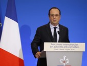الرئيس الفرنسى يعود إلى باريس لترأس خلية أزمة "حادث نيس"