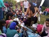 بالفيديو.. أنصار مبارك ينظمون إفطارا جماعيا أمام مستشفى المعادى العسكرى