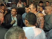 بالصور.. خالد يوسف يزور أهالى الصفين بدائرتة كفر شكر