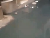 بالفيديو..مياه الصرف الصحى تعرض سكان شارع سعد نافع فى البساتين للخطر