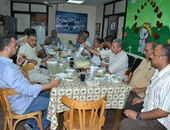 بالصور.. إفطار جماعى بإدارة فوه التعليمية بكفر الشيخ