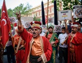 بالصور.. احتجاجات أمام قنصلية ألمانيا فى إسطنبول ضد الاعتراف بإبادة الأرمن