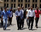 جابر نصار يتفقد أعمال مكتب التحويلات المركزى بجامعة القاهرة