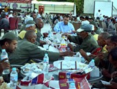 بالصور.. محافظة الأقصر تنظم حفل إفطار جماعى لعمال جهاز النظافة