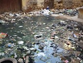 بالصور.. مياه الصرف تحاصر سكان ميدان "السلاوى" فى الشرقية وتعوق حركة المواطنين