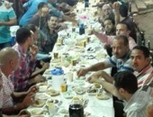 صحافة مواطن.. بالصور.. أهل شارع عسران يشاركون بصور لأطول مائدة سحور بإمبابة