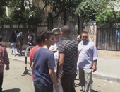 بالفيديو.. الأمن يتفاوض مع طلاب الثانوية المتظاهرين على سلالم "الصحفيين" لإنهاء وقفتهم