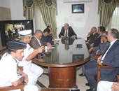 محافظ جنوب سيناء يجتمع بالقيادات الأمنية لبحث استعدادات عيد الفطر المبارك