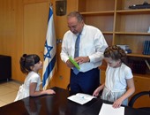 وزير الدفاع الإسرائيلى يطالب أمريكا بالانسحاب من مجلس حقوق الإنسان الدولى