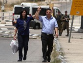 بالصور.. إسرائيل تفرج عن "خالدة جرار" بعد 15 شهرا من الإعتقال