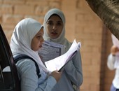 طلاب الإسكندرية يشتكون من صعوبة امتحان التربية الوطنية للثانوية العامة