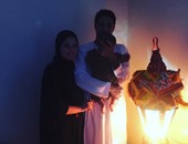 محمد إبراهيم يحتفل مع زوجته بقدوم رمضان بـ"الفانوس"