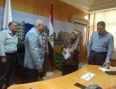 رئيس جامعة كفر الشيخ يكرم المحالين للمعاش من أعضاء جمعية رعاية العاملين