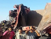 صحافة مواطن.. قارئ يشارك بصور لحادث تصادم مقطورتين بشرق التفريعة فى بورسعيد