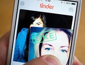 تطبيق المواعدة "Tinder" يمنع المراهقين أقل من 18 عاما من استخدامه