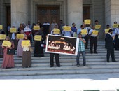 وقفة احتجاجية لطلاب جامعة القاهرة اعتراضًا على فصل زملائهم