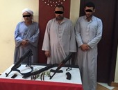 القبض على 3 مزارعين بحوزتهم أسلحة آلية وخرطوش فى الإسماعيلية