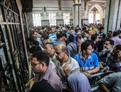 زحام أمام شبابيك التذاكر بمحطة مصر بعد رفع الأسعار