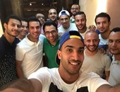 مأدبة فطار جماعى بين جدو ومكى وفرج وشيتوس