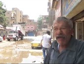 بالفيديو.. مواطن لمحافظ الجيزة: "مش عارفين نشتغل من المجارى..ولا العيال عارفه تنام من الريحة"