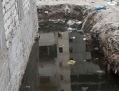 بالصور.. عزبة فرعون شرق الإسكندرية تغرق فى مياه الصرف الصحى