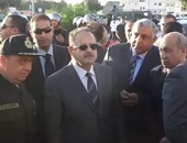 وزير الداخلية يتقدم مُشيّعى الجنازة العسكرية لشهيد الواجب بسيناء