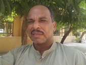 بالفيديو..المواطن محمد باكيا:"ربنا يعين الرئيس على اللى بيخربوا فى البلد"