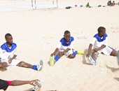 بالصور.. تدريبات "الرمال" تجهز المنتخب الموريتانى لمونديال الأيتام