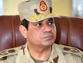"الرئيس القائد الأعلى للقوات المسلحة" على "بدلة" السيسى العسكرية 