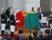 بالصور.. نقل جثمان الأسطورة إيزيبيو إلى مدافن العظماء بلشبونة