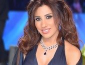 نجوى كرم تنشر أغنيتها "كلمة حق" على "تويتر" تأييدًا لمظاهرات لبنان